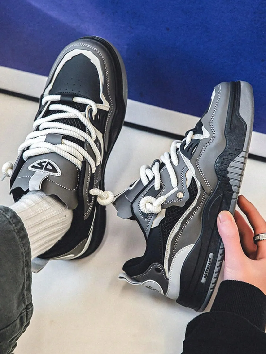 Breathable Mesh Y2K Lightweight Sneakers for Women Fashion Casual Comfort Shoes for Daily Walking Travel Streetwear Outfits Trendy All Season Design