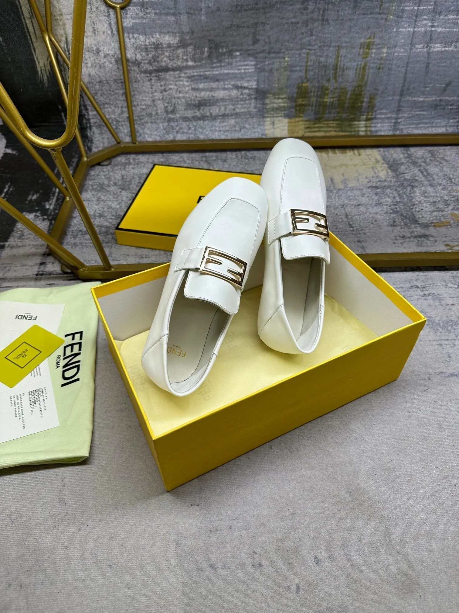 BUCKLE FENDI LAMBSKIN WHITE High-performance Guaranteed security FENDI GOLD LOAFERS IN