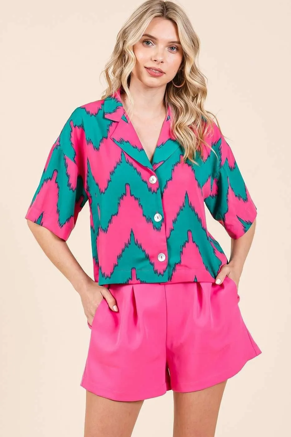 Chevron Print Short Sleeve Crop Shirt