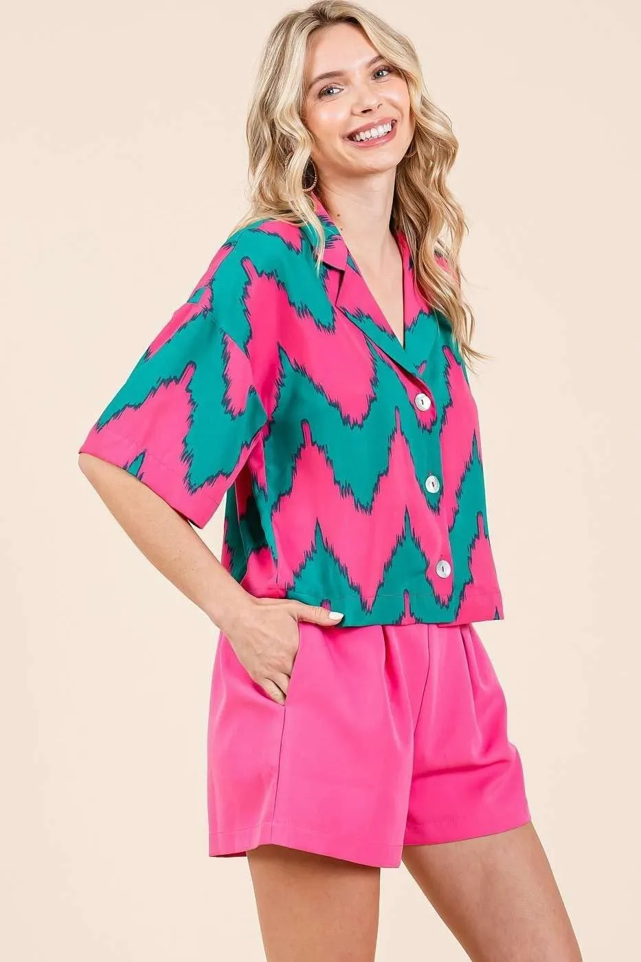 Chevron Print Short Sleeve Crop Shirt