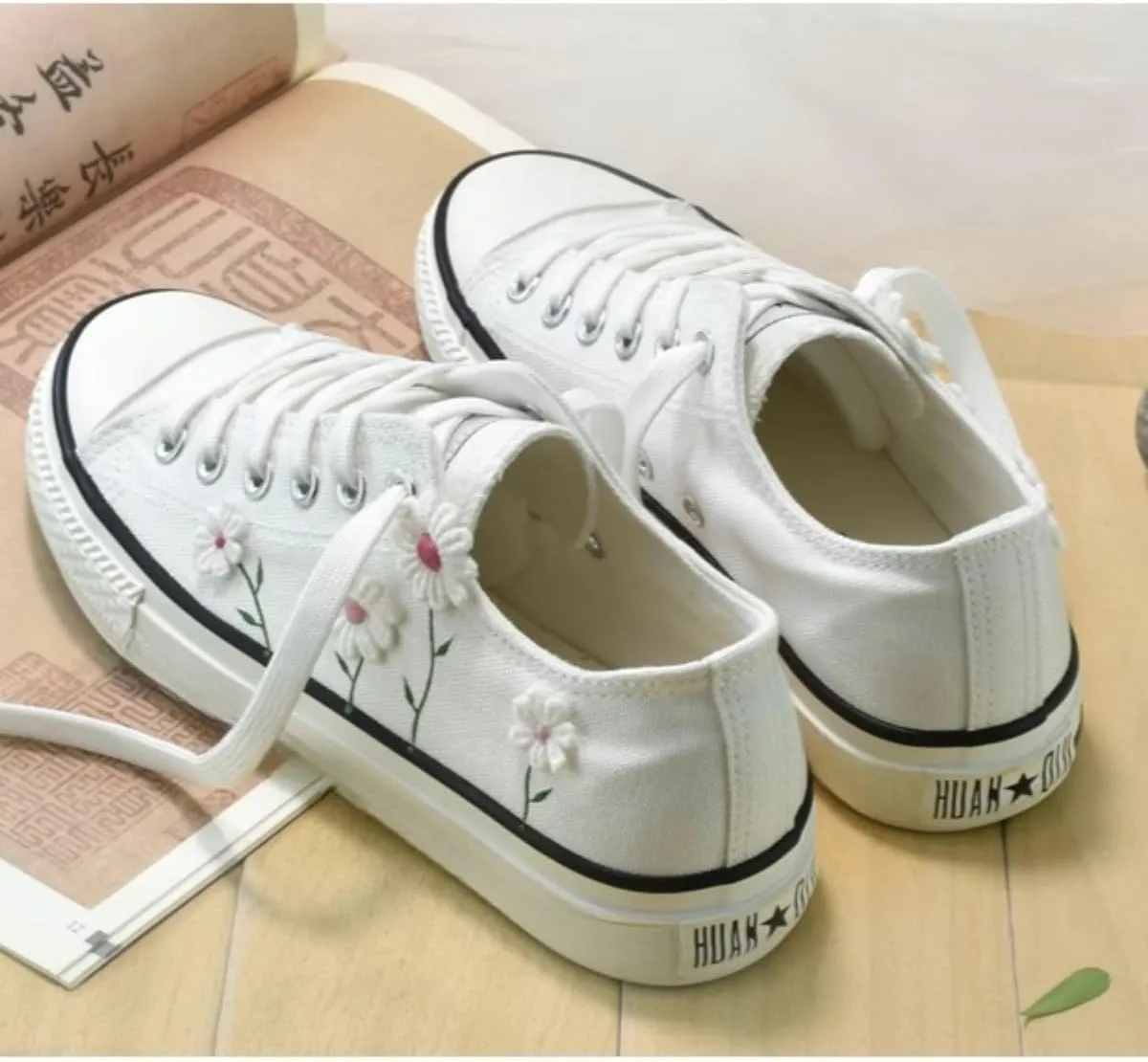 Floral Canvas Sneakers for Women, Cute Low Top Breathable, Aesthetic Lace Up Walking Shoes for Teens & Girls Back School