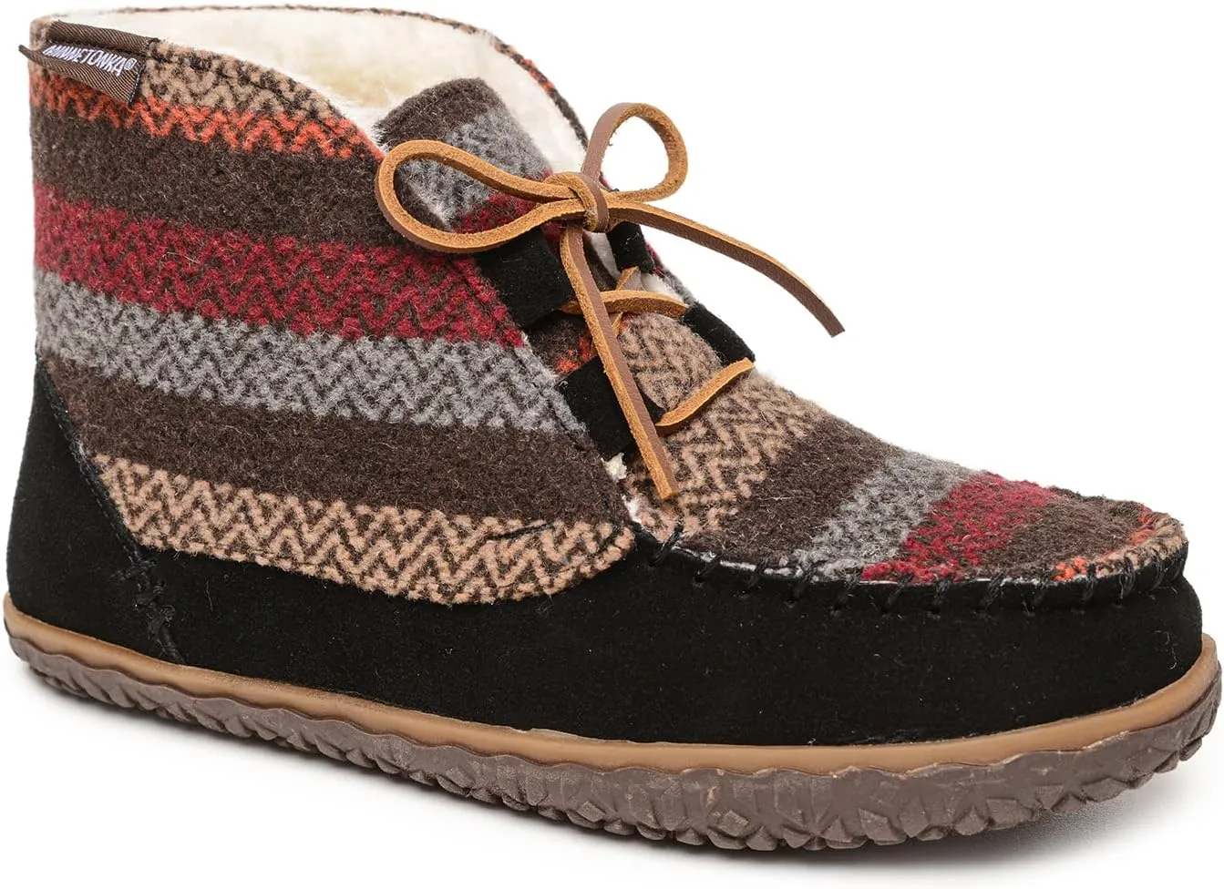 Minnetonka Womens Torrey Laceup Boot