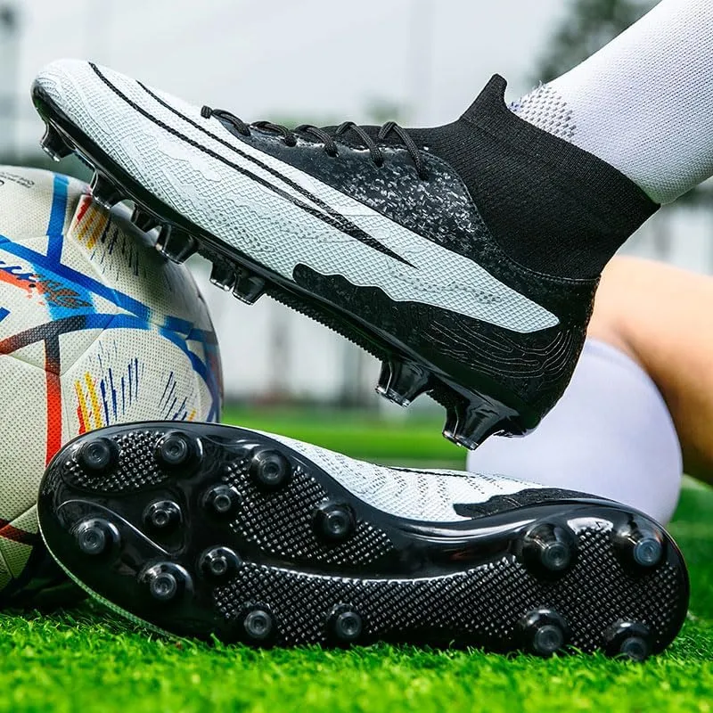 Professional High-Top Breathable Athletic Football Boots for Men's Soccer Shoes and Cleats Suitable for Both Outdoor and Indoor Play