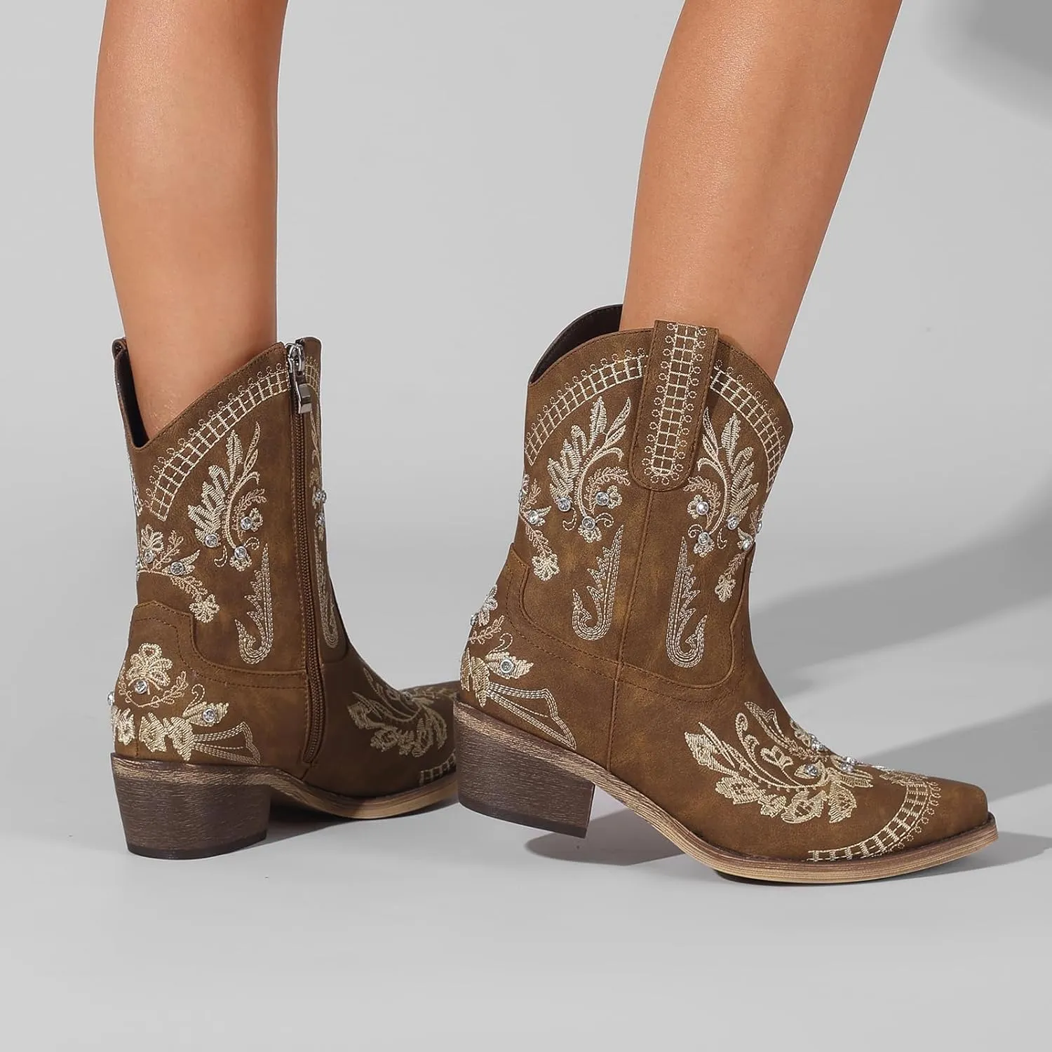 Rhinestone Ankle Cowboy Boots for Women Embroidered Short Cowgirl Boots With Low Heel Side Zipper Comfortable Chunky Heels Western Booties For Prom Party Wedding Pull On Shoes