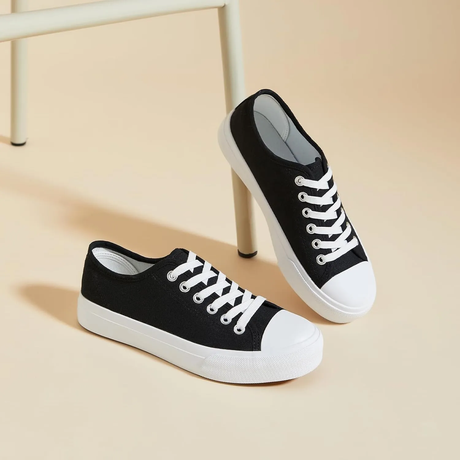 Uoidru White Tennis Canvas Shoes for Women Black Canvas Sneakers Womens Fashion Sneakers Classic Lace Up Walking Shoes