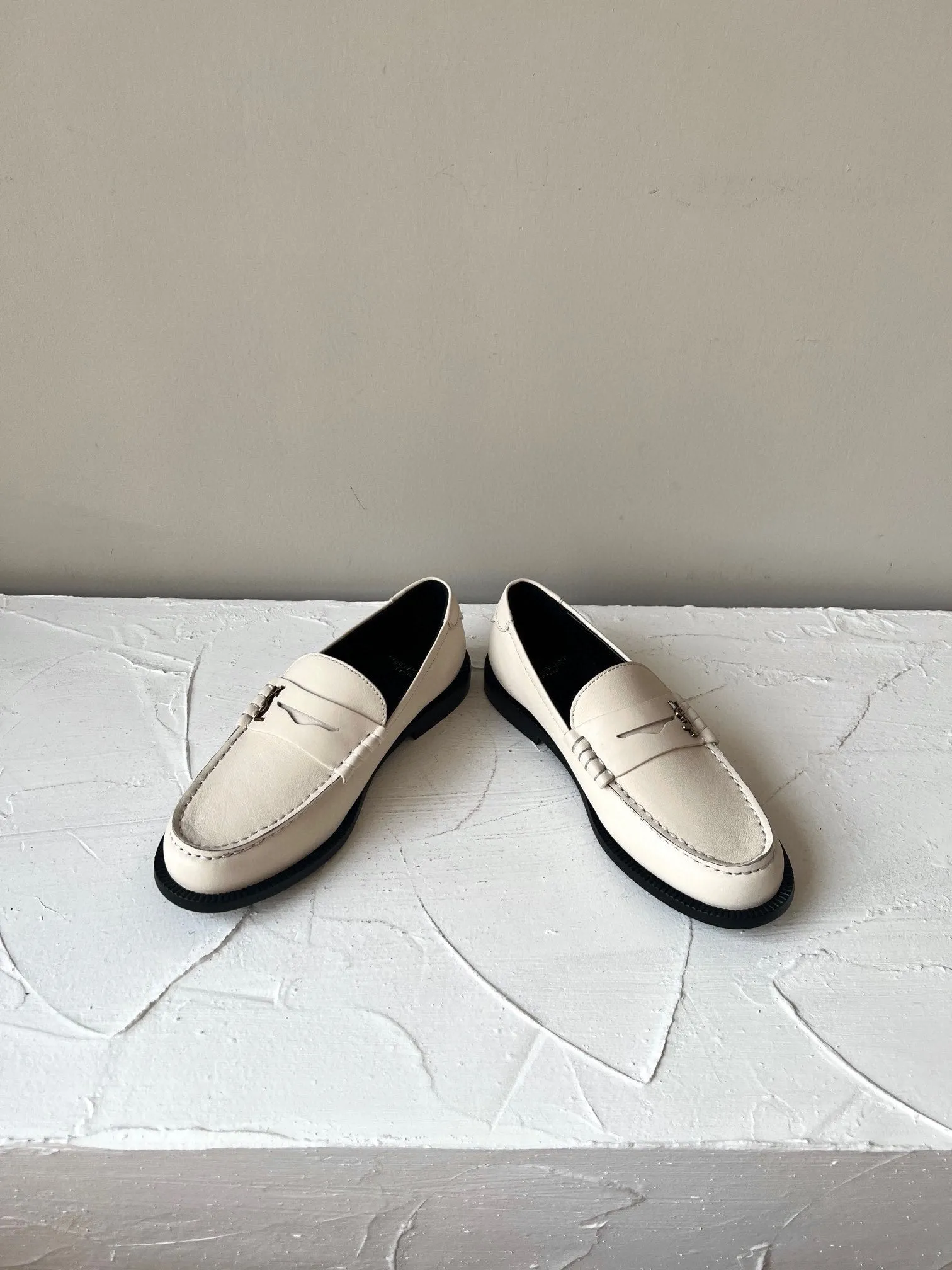 WHITE Effortless SL Cost-effective SUEDE LOAFER Laurent LE Saint