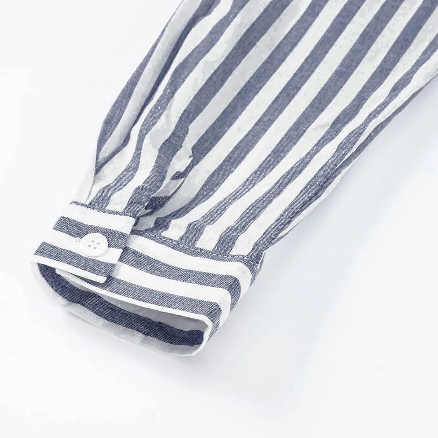 Women Striped Button Down Shirts Long Sleeve Dressy Casual Business Casual Work Tops Collared Front Pocket Blouses