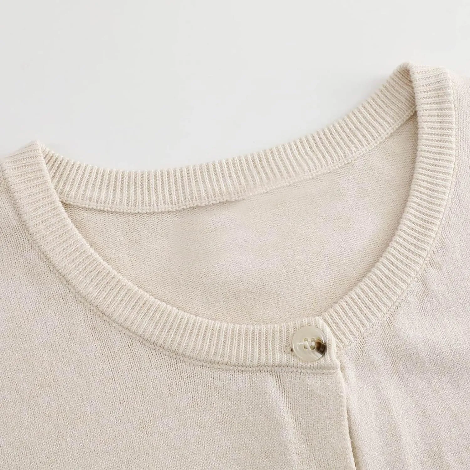 Women's Long Sleeve V-Neck Knit Cardigans Open Front Trendy Outwear Button up Lightweight Casual Sweater