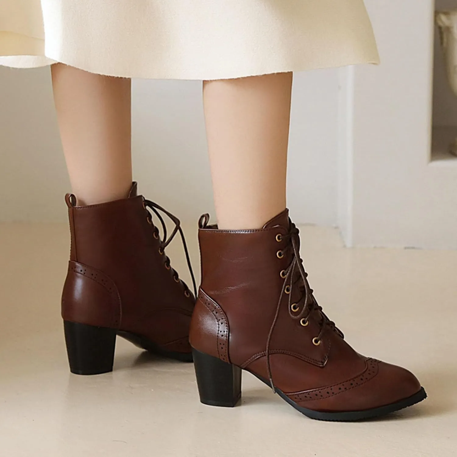 Women's Wingtip Lace Up Booties Chunky Heel Ankle Boots Mid Calf Boots Combat Boots Slip On Leather Boots Fall Winter Boots Faux Fur Lining Vintage Victorian Boots for Wedding Bridal