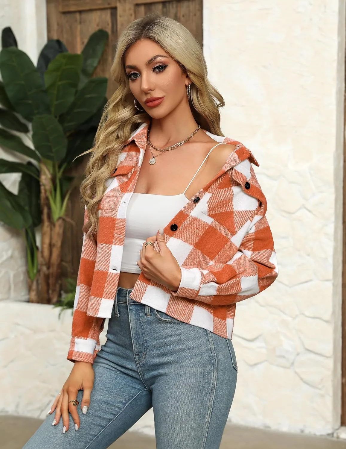 Zeagoo Flannels for Women Cropped Shacket Jacket Fashion Plaid Button Down Shirt 2025 Fall Coat Tops