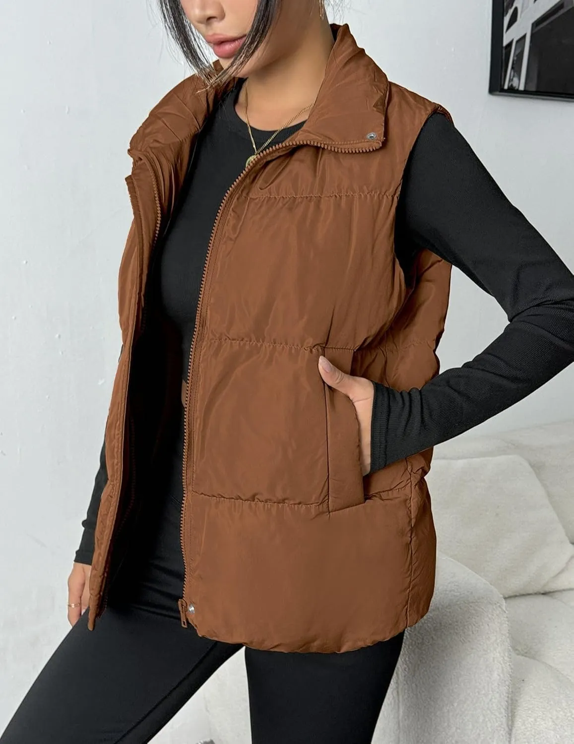 Zeagoo Women Puffer Vest Lightweight Stand Collar Sleeveless Winter Warm Zip Up Padded Outerwear Jackets with Pockets S-XXL
